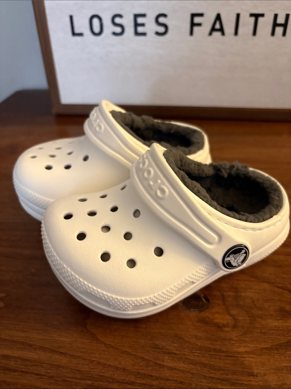 CROCS Toddler Kids' Classic Lined Clogs Size 5 White with Grey